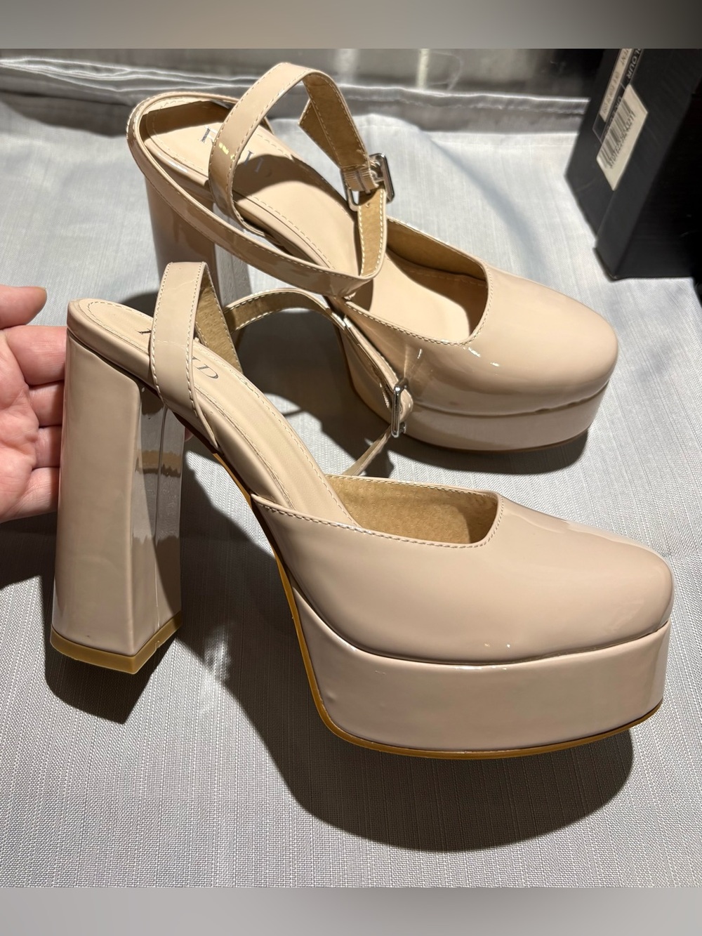 Raid nude Akita platforms